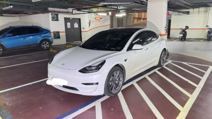 2021Tesla model 3 SR